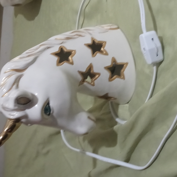 Unicorn Lamp - Picture 4 of 4